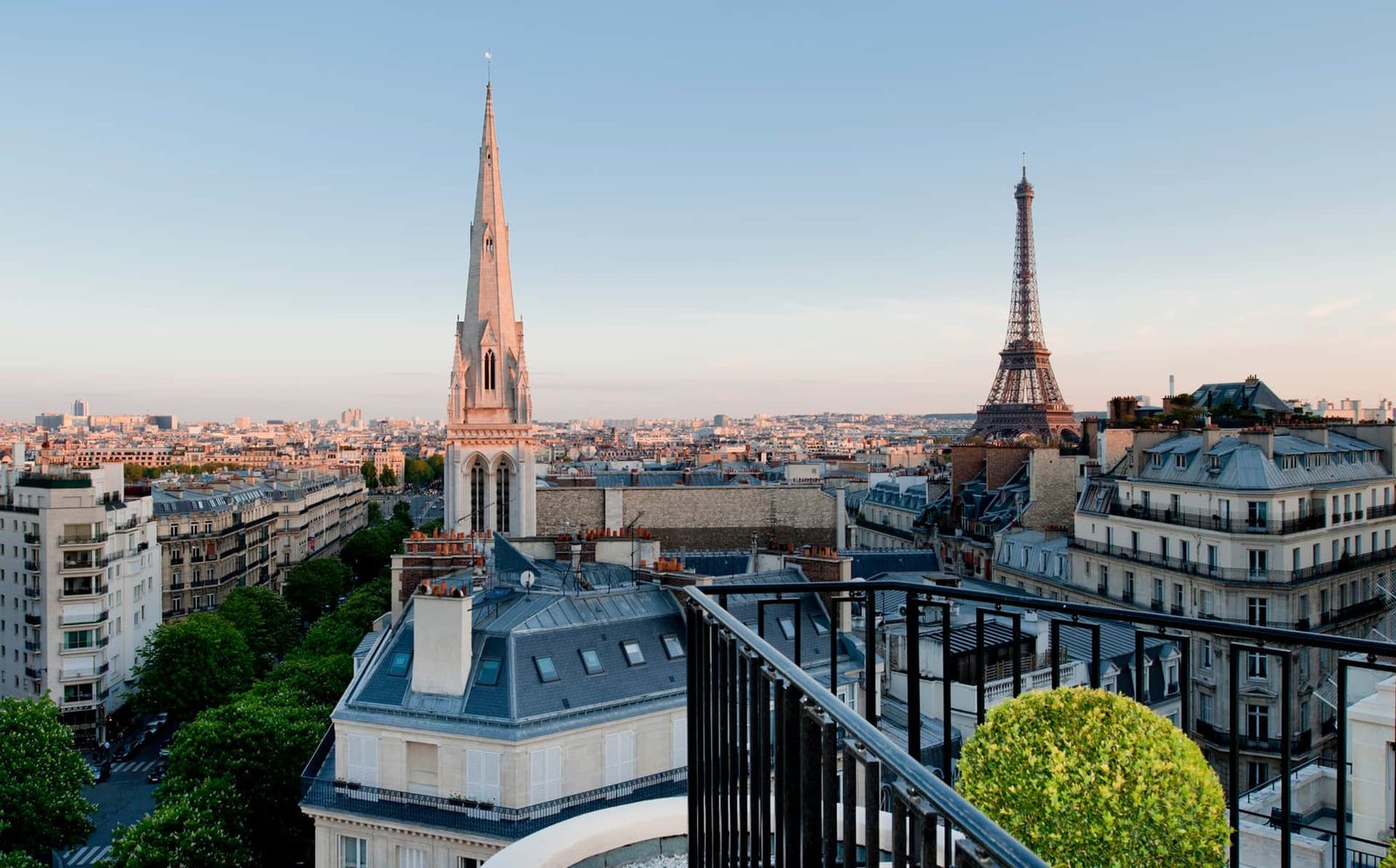 Four Seasons George V, Paris