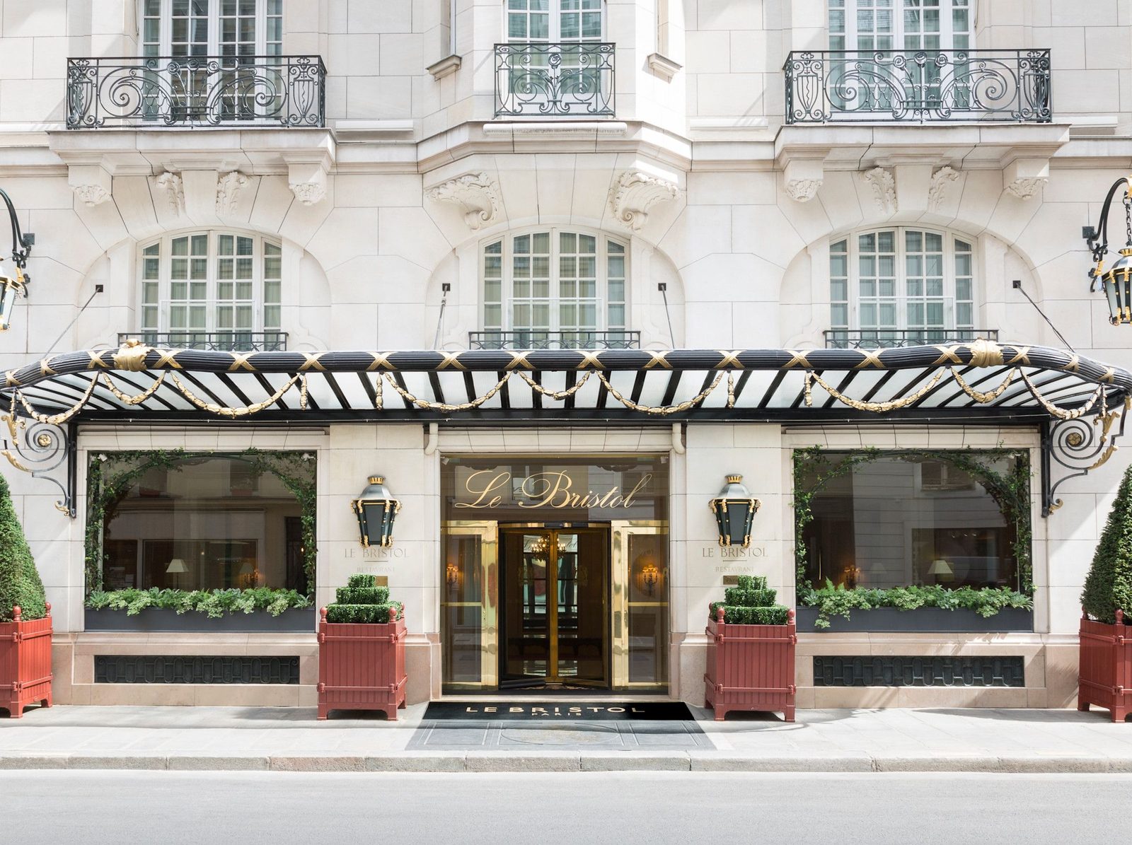 Le Bristol Paris, Paris